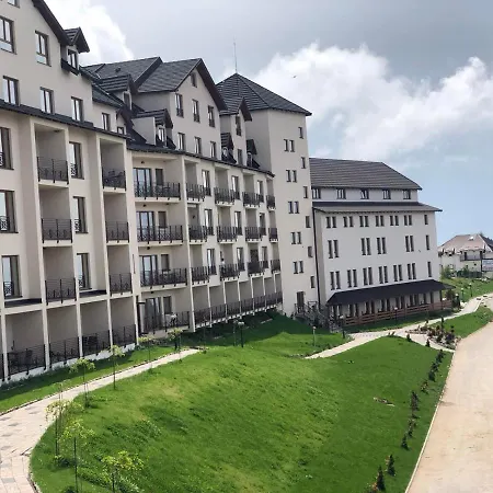 P13 Apartament