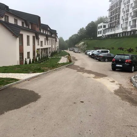 Apartament P13 *
